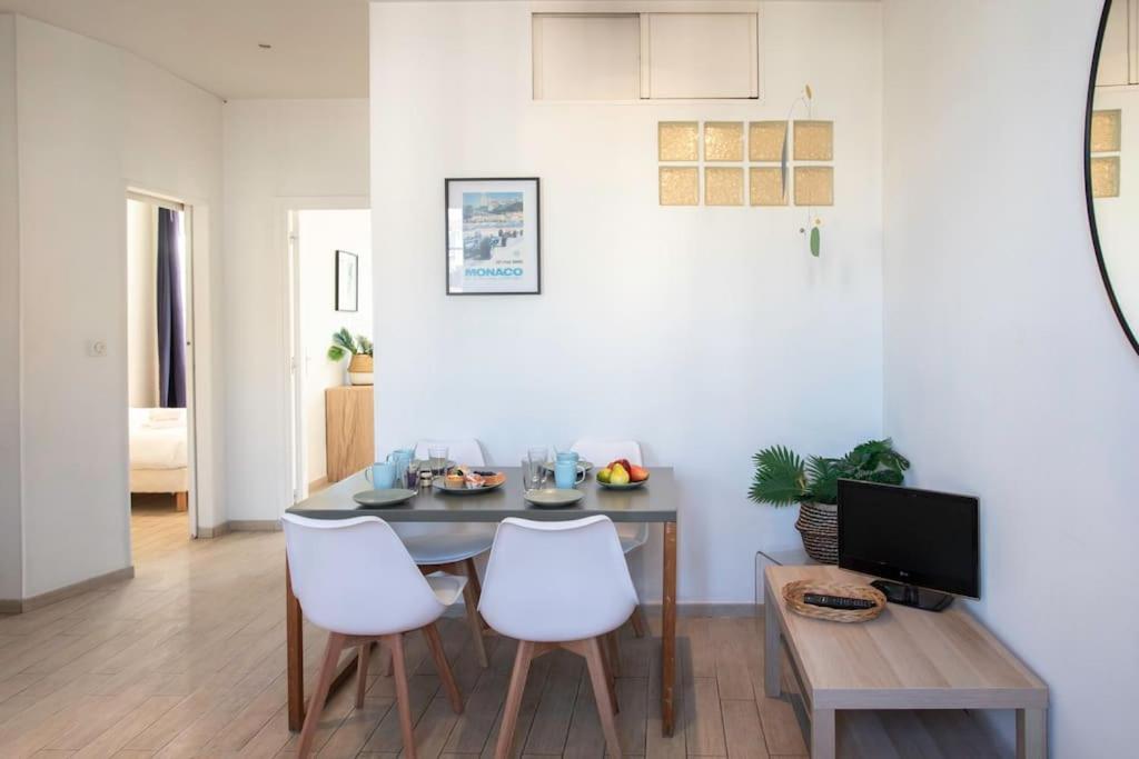 #21 2 Bdr Balconies 10 Mins Walk To Sea 5mins To Tram