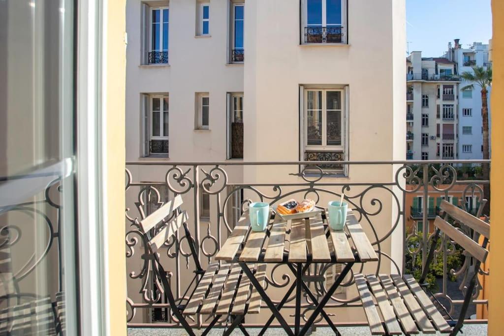 Apartment #21 2 Bdr Balconies 10 Mins Walk To Sea 5mins To Tram